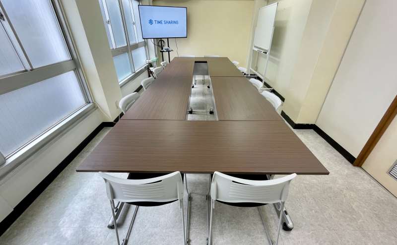 【12名着席可能・常識の範囲内なら盛り上がってもOK!(※ルールあり)な貸し会議室です♪】 - TIME SHARING 秋葉原 和泉ビル201の写真