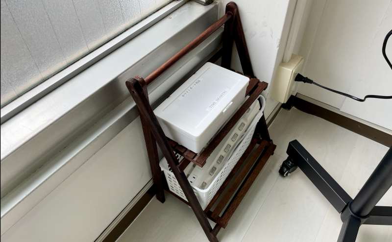 【ホワイトボードマーカーの予備・延長コードは、モニター近くのラックに置いています】 - TIME SHARING 秋葉原 和泉ビル202の写真