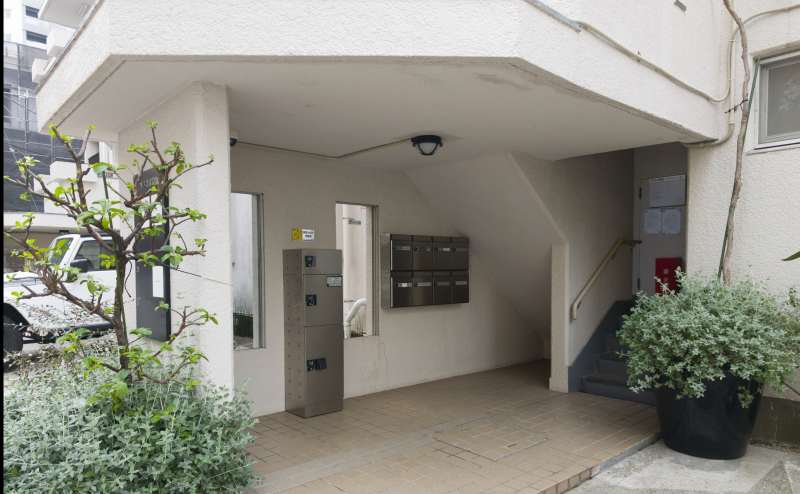 外観|代官山駅から徒歩1分で1階に位置しているのでアクセス◎