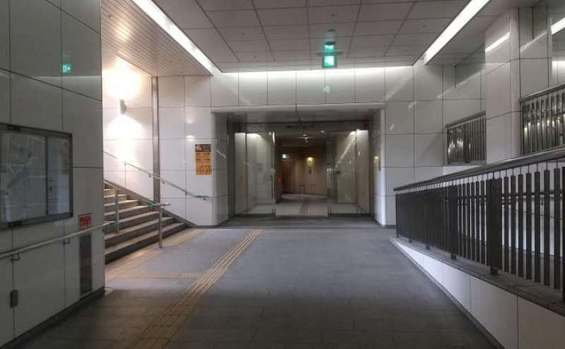 JR難波駅　大阪メトロ難波駅　近鉄大阪難波駅　リラクサロンスペース　アンシャンテのアクセス5