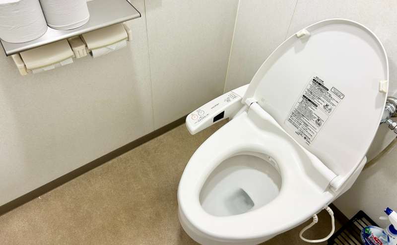 【男性用：個室×1、小便器×1】 - TIME SHARING 飯田橋 第一勧銀稲垣ビル 2Aの写真