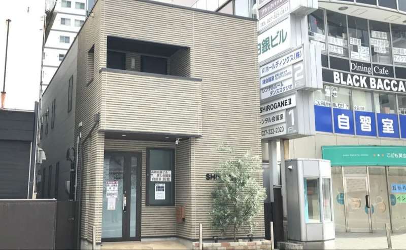 白銀ビル 別館外観(右建物は本館です)