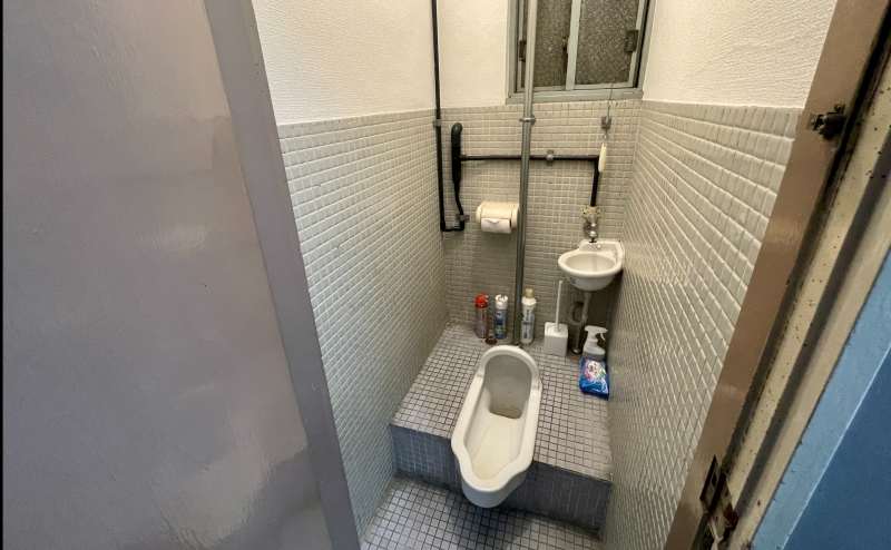 【1階女性トイレ（和式×1）】 - TIME SHARING 秋葉原 和泉ビル203の写真