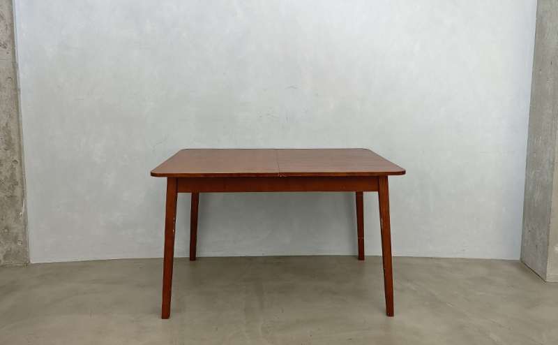 木製伸縮テーブル(収納時)|幅:120cm / 奥行:80cm / 高さ:72cm ×1