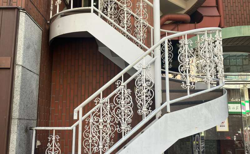 【新宿御苑前】エリア内最大の広さ！マシンも使い放題！　MONKEYGYM レンタルジムのアクセス4