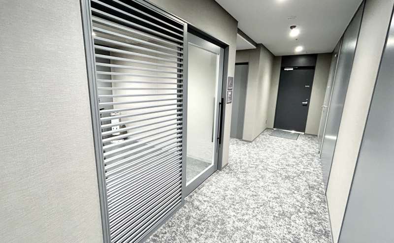 【喫煙所は3階にございます】 - エキスパートオフィス大宮 の写真