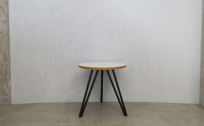 丸テーブル|直径:80cm / 高さ:70cm ×2
