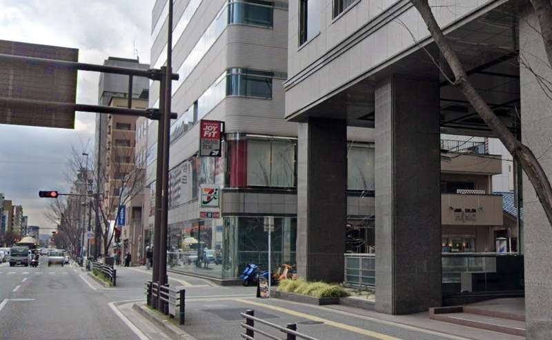 [24 時間営業] おうちデートや仲間内での集まりに！ビジネス利用もおすすめのアクセス3